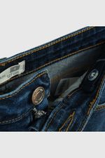 0562eee9-5e6d-4655-9640-d55f5aa71fef-jeme0451i25-4