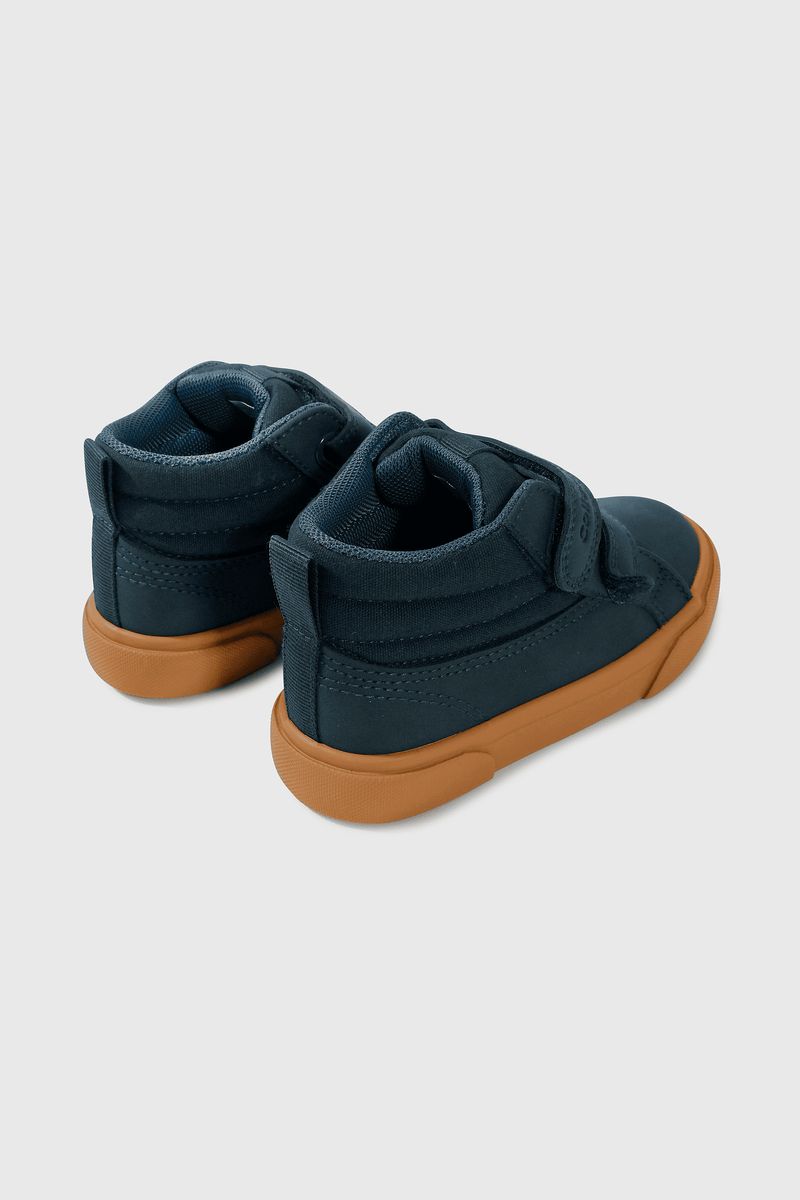 f060298e-8359-4090-aa5d-d23ed9af00dc-47370250i25-5