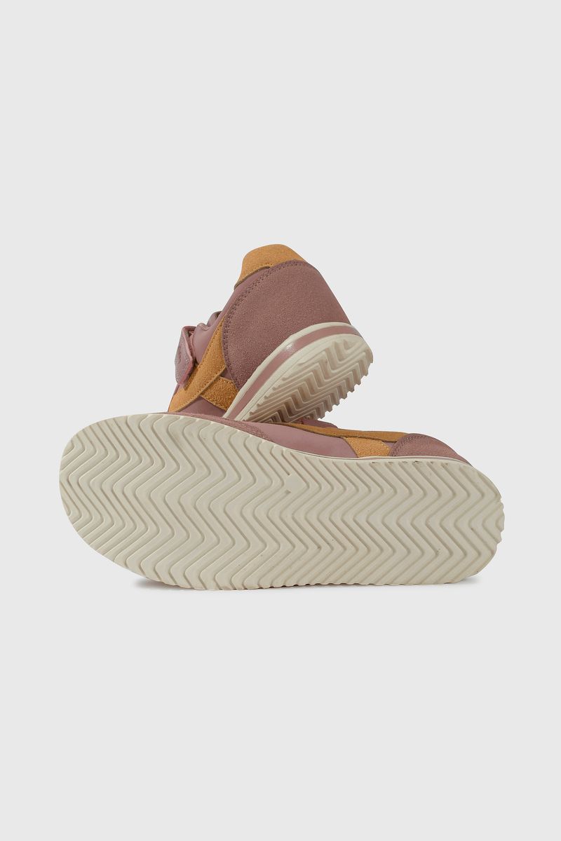 9d405413-34ac-4e5f-b7f9-7ce9244b8767-57320215i25-3