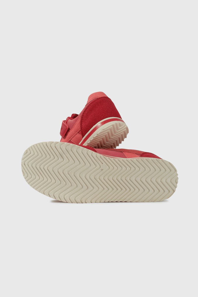 a84cd900-60c6-434a-bad7-125cf378ab02-57320279i25-3