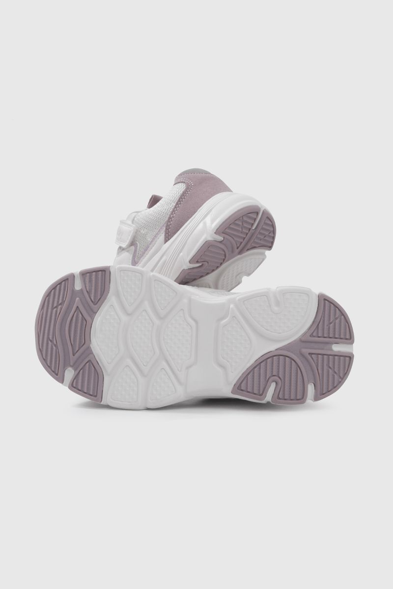 2b0593f8-e74e-45b4-b054-c2468bbea4c8-57260210v25-3