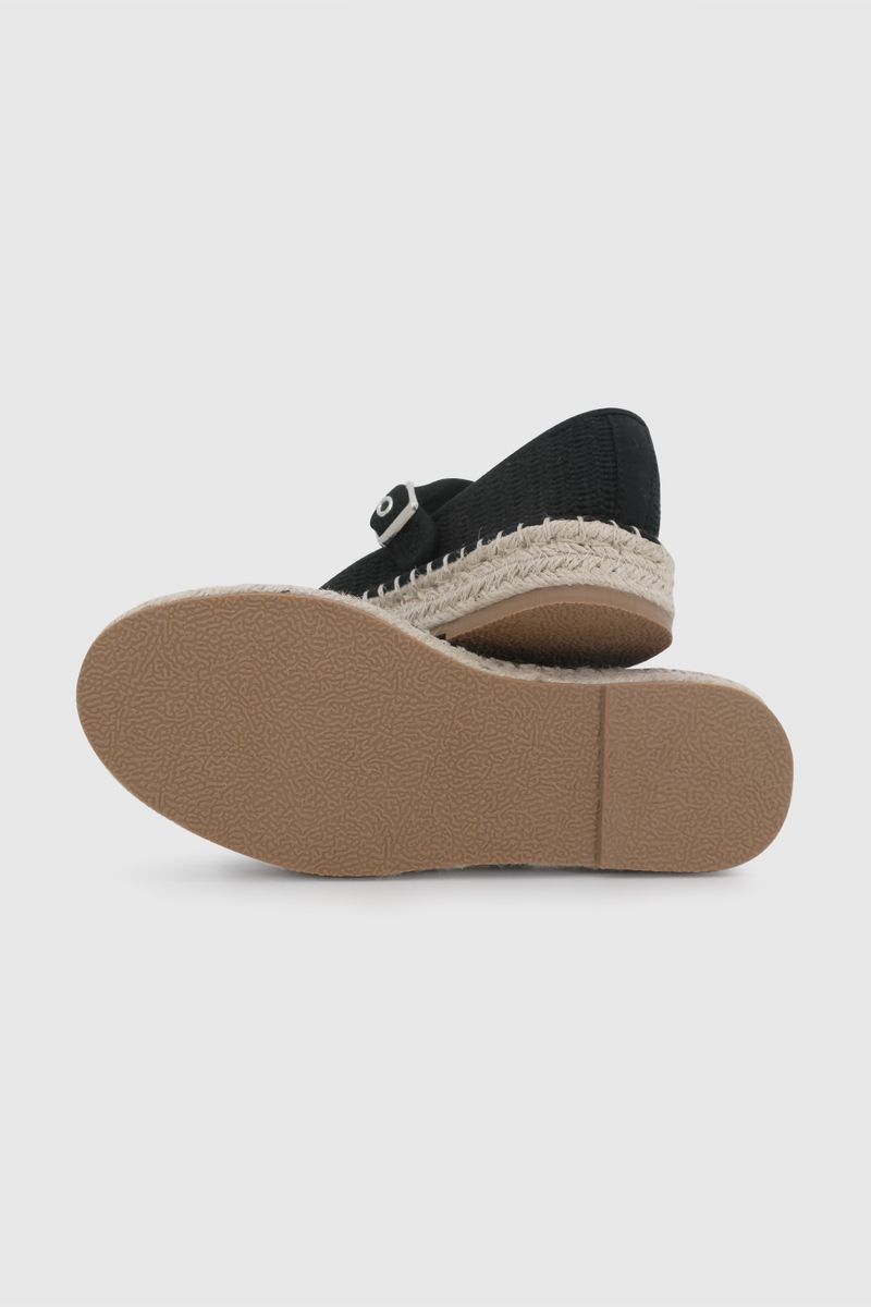 1f5f36ea-1f97-4944-9b88-6edce38cf34f-52100301v26-3