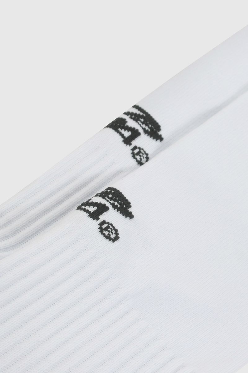 f0be405b-db0d-42cb-9e76-02f4907d92b4-c6peu410v26-3