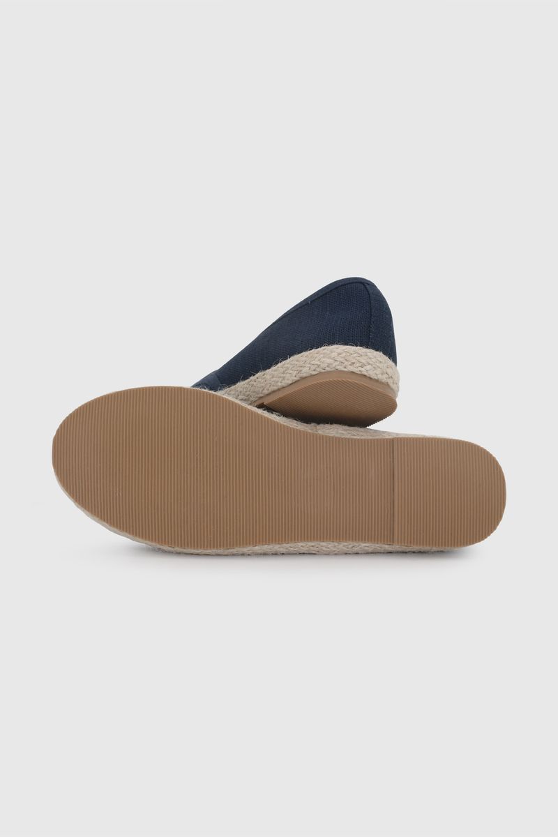 7d1046e5-b49d-4098-bd1f-237d62da6efc-51190350v26-3