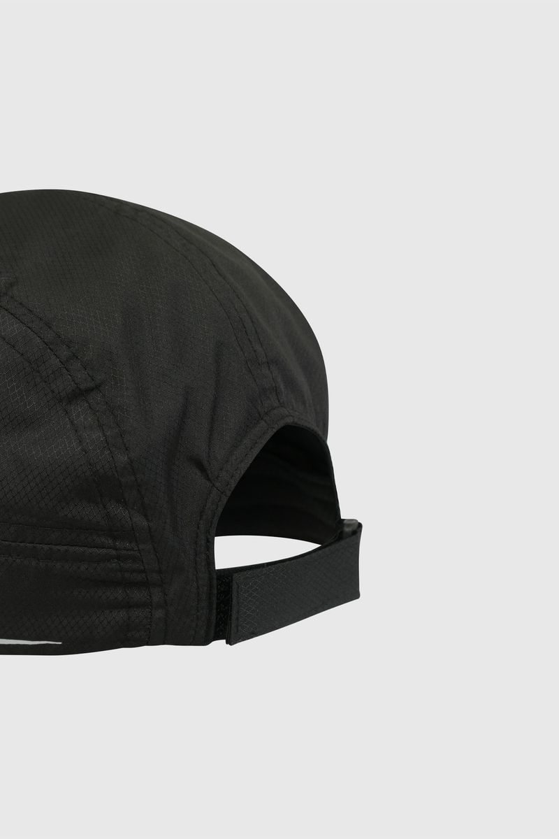 18898e06-7e9c-4a22-9ba8-2aa2d253ad8f-jopy0101v26-3