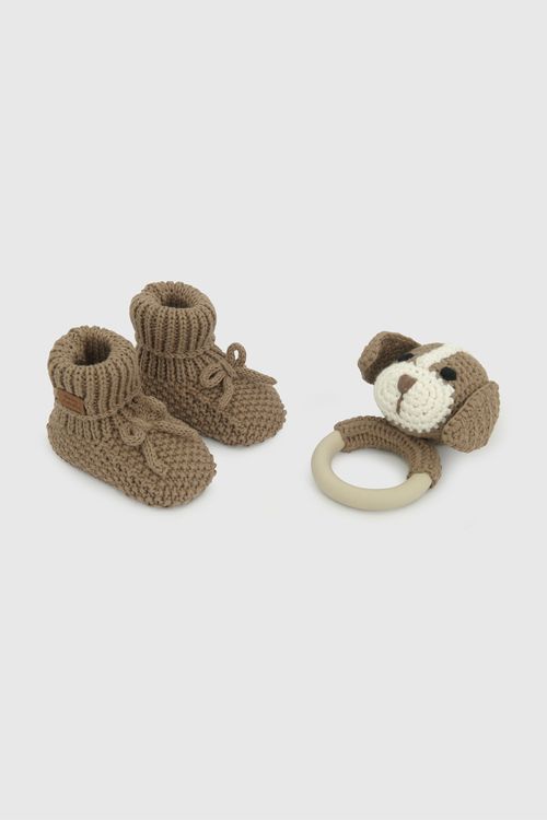Zapato Tejido Café Con Sonajero De Bebé