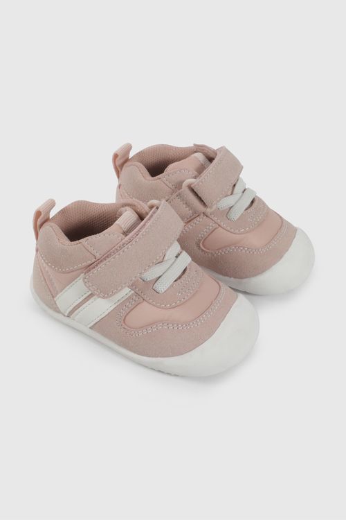 Zapatilla Urbana Rosada De Gateador