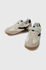 9463603d-1a44-436a-aee1-a0de0a612426-57330209i25-4