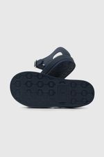 21b7975b-a875-4628-a40c-9d2f892b7ab2-43571050v25-3