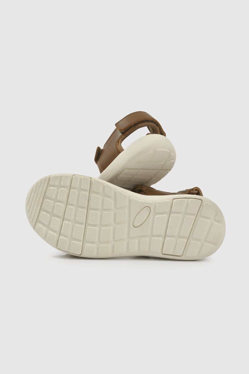 22fb17b4-9177-44be-acf4-a992229590ad-53990172v25-3