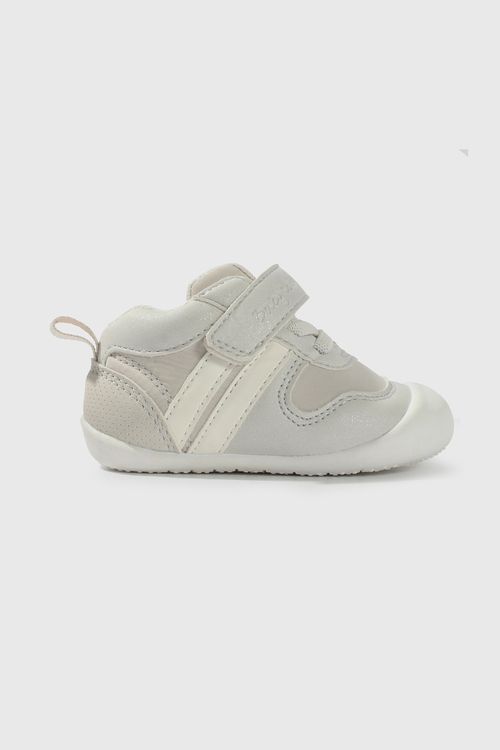 Zapatilla De Niña Colección Plateado