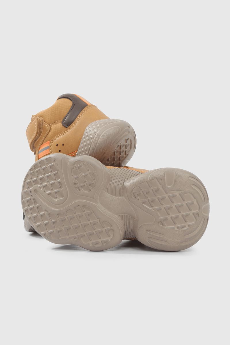 65b19d52-8e18-4e80-a91f-753db4a03410-44010220i24-3