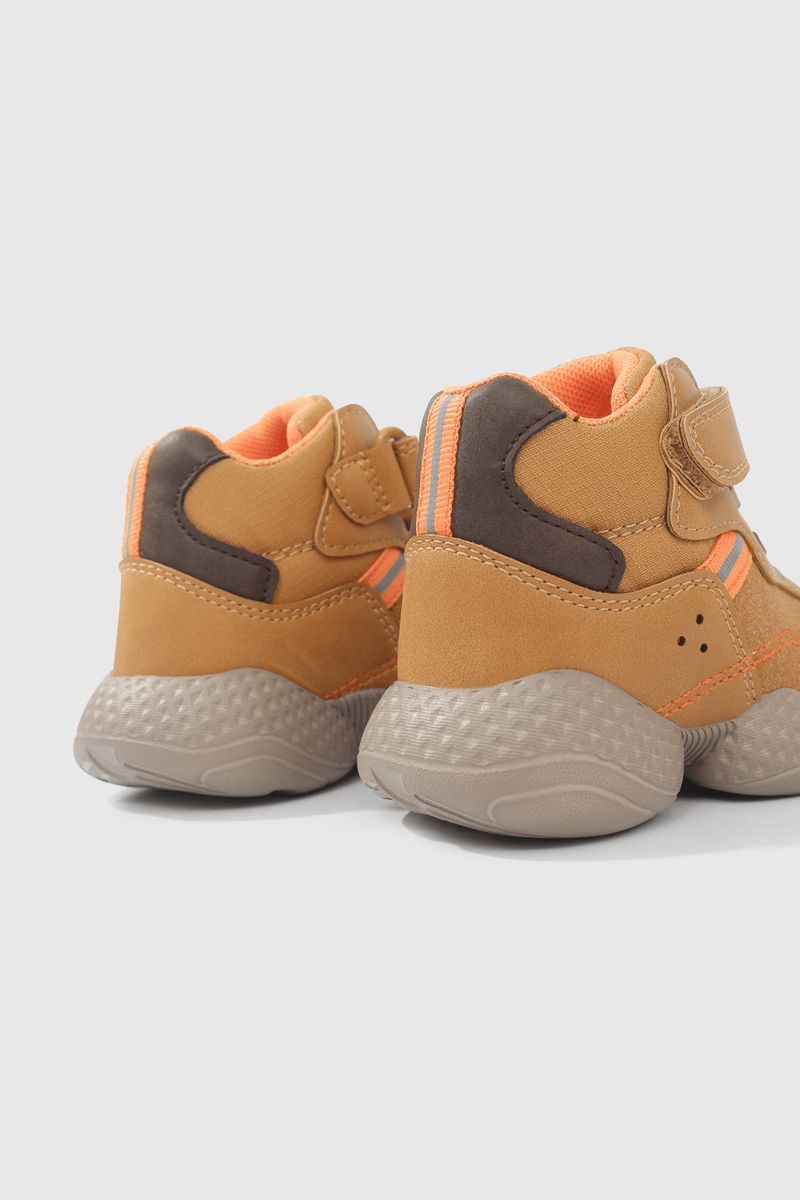 0a19b893-2263-4e79-90c1-8b288503f923-44010220i24-5