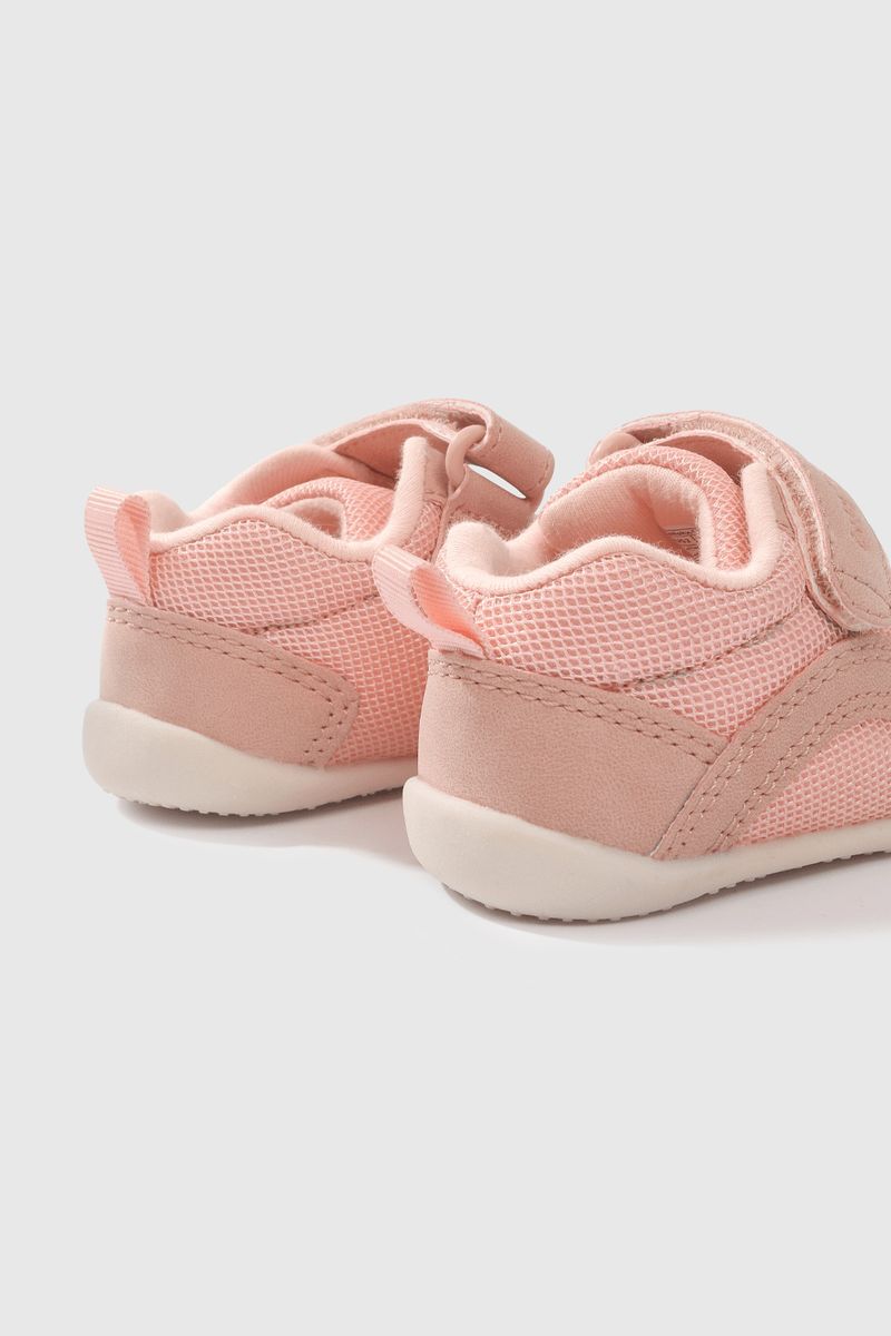 b3915b64-7a3d-4dfa-8337-1b5bce15bff0-27020229v25-5