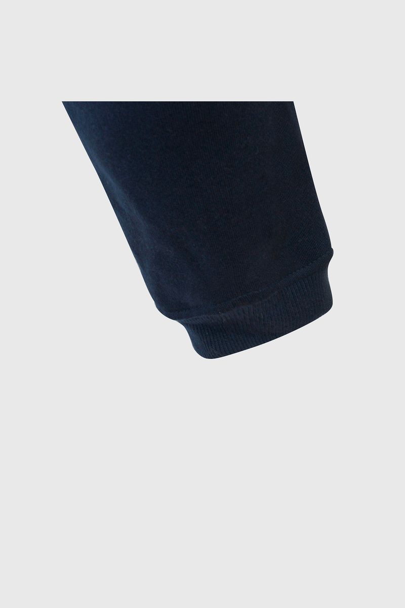 77d05bfe-b88d-4e66-878d-40727f6d03a6-ptpo0957i25-4