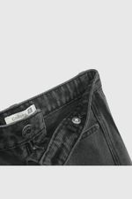 a939ead4-422b-4afd-bece-b3a9f841a27c-jeme0401i24-3