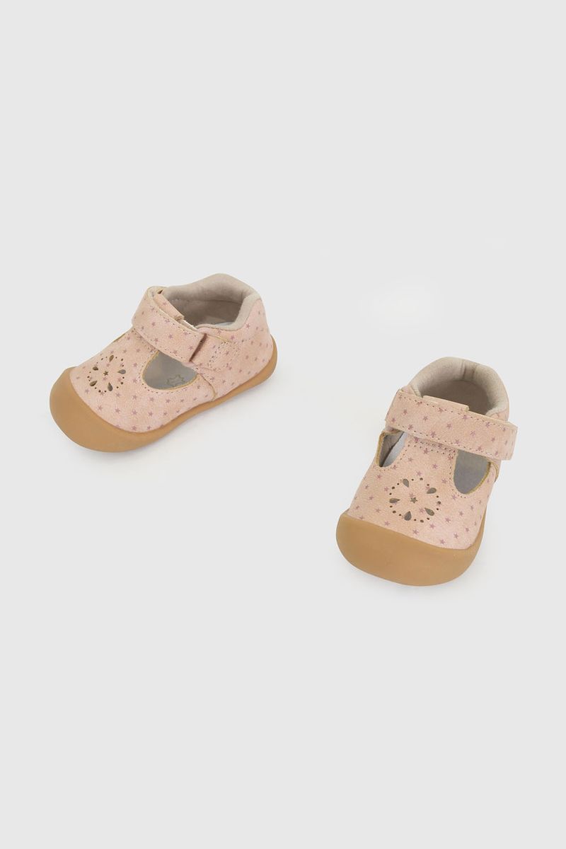 e47d4450-d8ef-48c6-b743-1612ff379f84-22000230i26-4