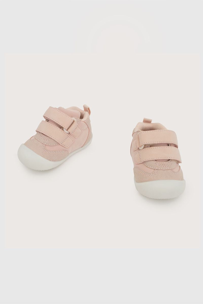 ad6c8fbd-938c-46f6-9449-08a474134788-27040230i26-4