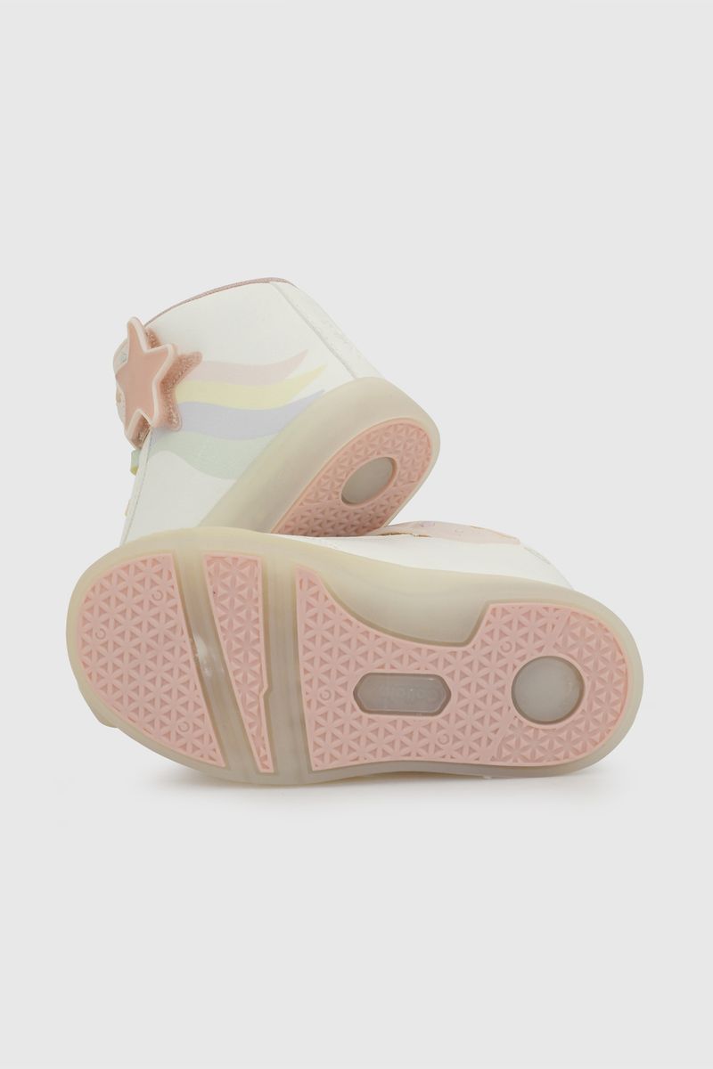 6d73124f-b60c-41ac-a239-28206372884b-47040210i26-3