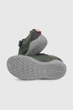 82b07dd3-b9e0-446d-ba76-cfde16165452-48970370i26-3