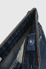 d8c0d272-f69f-4eb8-984c-84bfb6e441cd-jeme0451i26-3