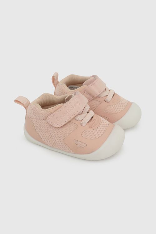 Zapatilla Deportiva de Gateador Rosada para Niña con Velcro y Cordón Elástico