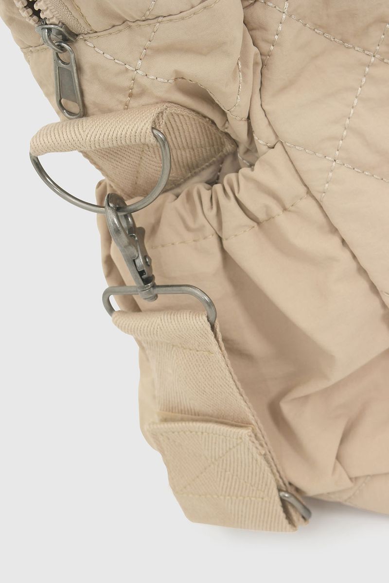 4537516d-08c9-46d3-b171-adcc3f86960d-bgpyu165i26-3