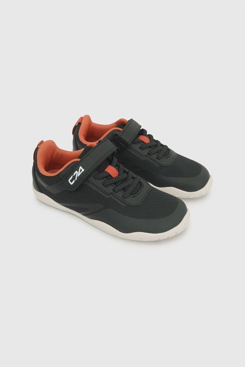 Zapatilla Deportiva Niño Negra de Sintético y Textil