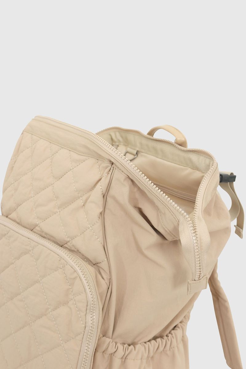 89c16f26-e6ef-443f-93bc-80975cdc961f-mopyu165i26-5