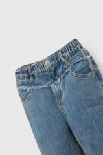 55fe2b75-d742-470a-b6ae-ca8df45e61d7-jeme0258i26-3