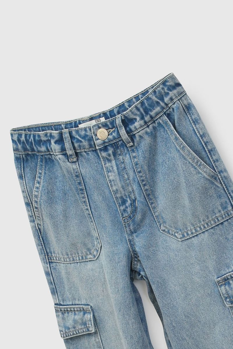 0a986a32-415f-4b1e-aca5-c6ad3eb21afc-jeme1240i26-3