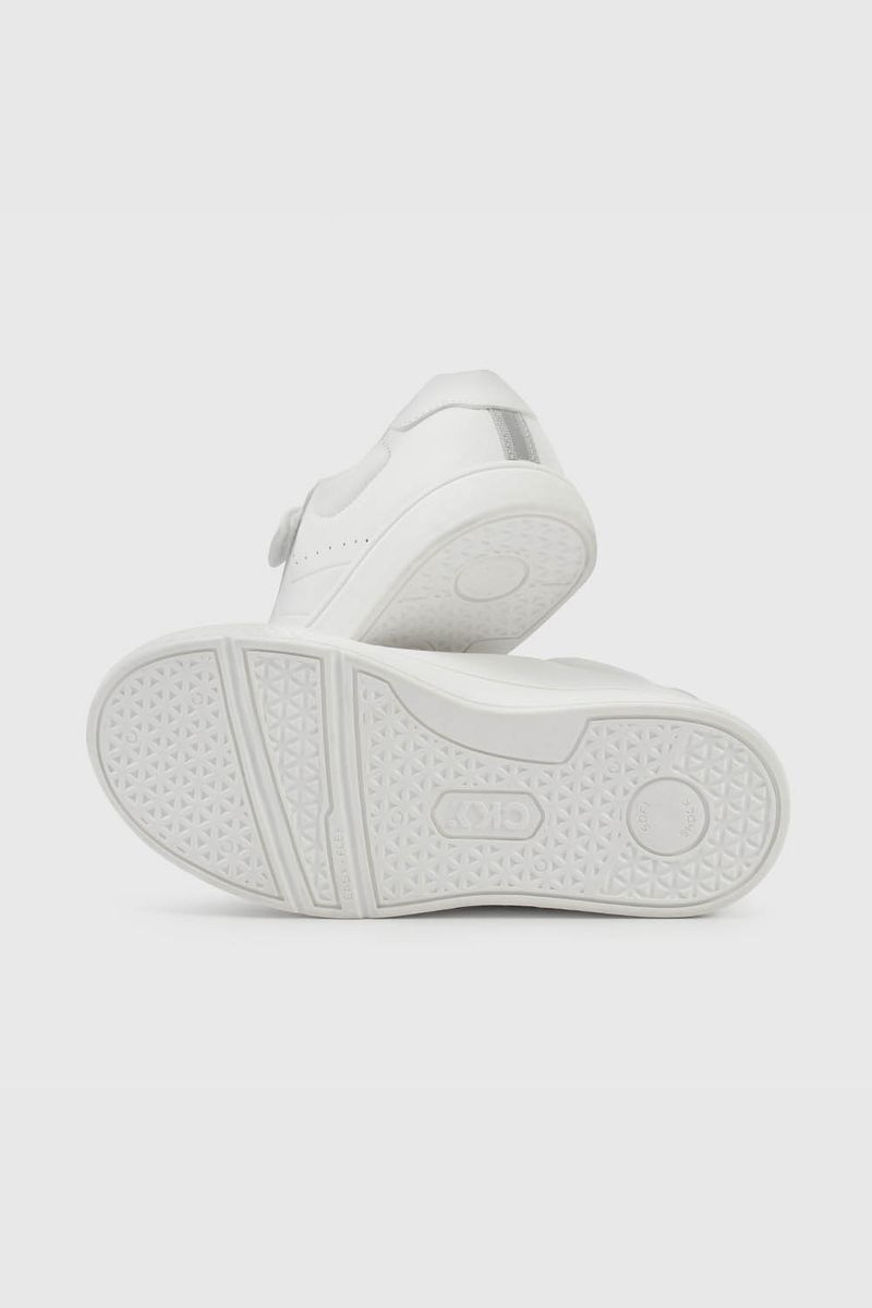 648281ac-4de6-4df2-8759-bb5f48e116e7-77090210i25-3