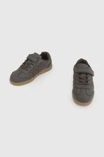 cf8f873a-fcb5-4c02-8321-51f9a10f42ef-77390260i26-4