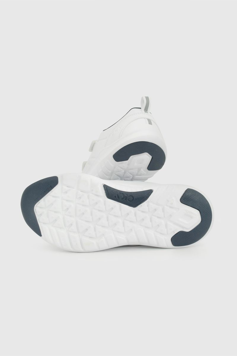 73efbd97-f1d7-404a-9aea-6f64f8152652-77070250i26-3