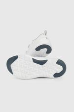 73efbd97-f1d7-404a-9aea-6f64f8152652-77070250i26-3