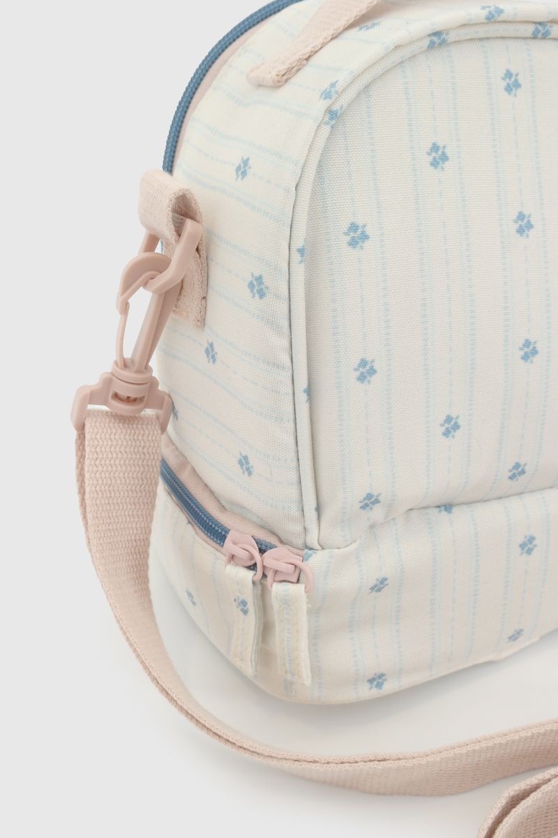 28871080-55ea-4926-9de8-aee71358af81-kmcs0476i26-4