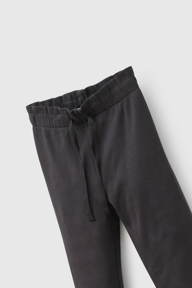 e6344e87-0fc4-48f8-8b67-c2692db31e9a-papu0602i26-3