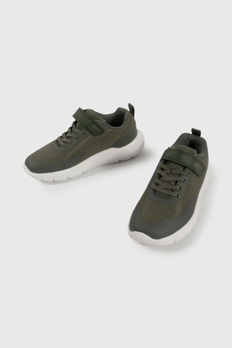 94037d25-1957-4c27-9f5a-4f3aaa60a2dc-58570370i25-4