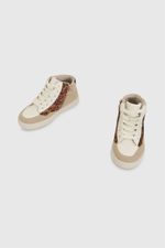 afe7c639-e998-4c18-a5aa-a885c170e840-57200266i26-4